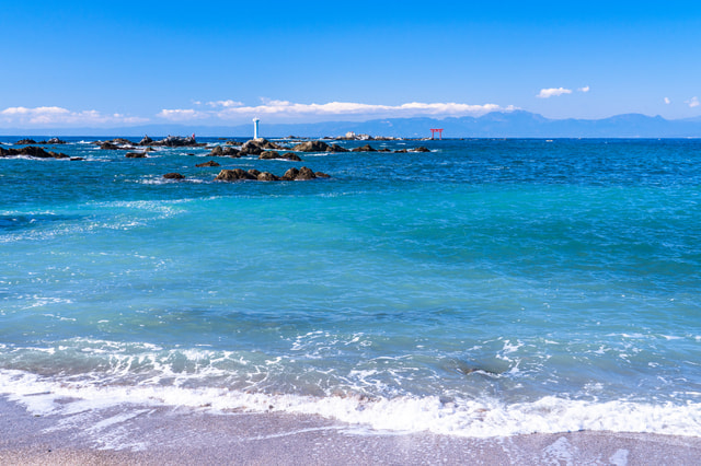 森戸海岸(北側堤防、森戸神社裏)