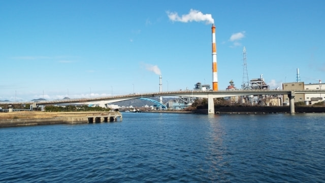 雨 海釣り 釣れる